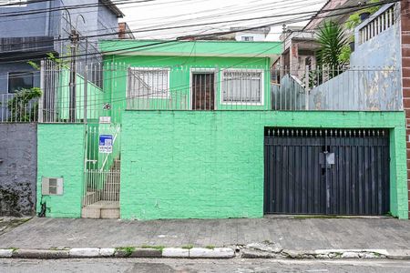 Casa à venda com 100m², 3 quartos e 2 vagasFachada