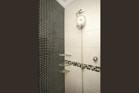 Casa à venda com 100m², 3 quartos e 2 vagasChuveiro do Banheiro