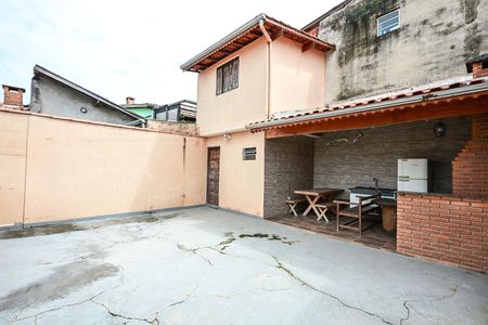 Casa à venda com 100m², 3 quartos e 2 vagasQuintal