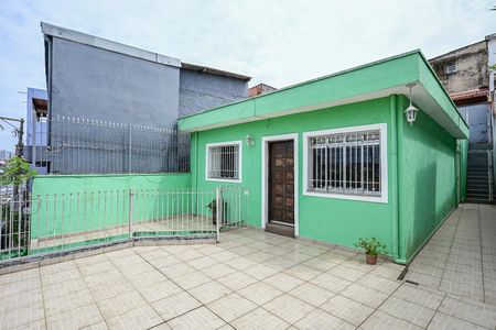 Casa à venda com 100m², 3 quartos e 2 vagasTerraço