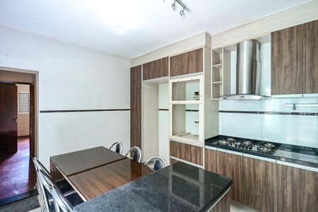 Casa à venda com 100m², 3 quartos e 2 vagasCozinha