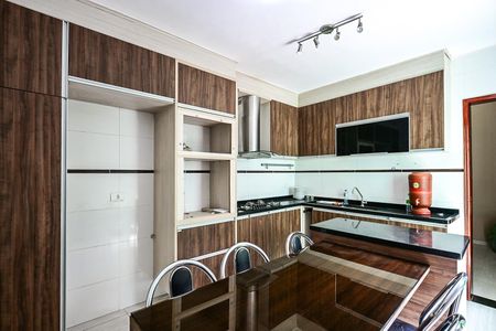 Casa à venda com 100m², 3 quartos e 2 vagasCozinha
