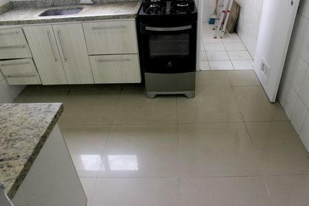 Apartamento para alugar com 75m², 3 quartos e 2 vagasCozinha 