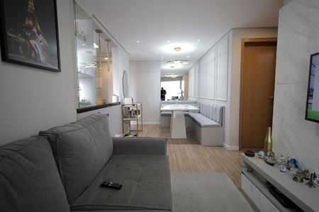 Sala de apartamento à venda com 2 quartos, 53m² em Utinga, Santo André