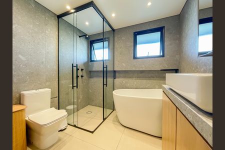 Apartamento à venda com 115m², 2 quartos e 2 vagasBanheiro da Suíte 1