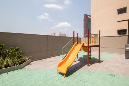 Apartamento à venda com 115m², 2 quartos e 2 vagasÁrea comum - Playground