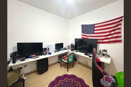 Apartamento à venda com 82m², 2 quartos e 1 vagaQuarto 2