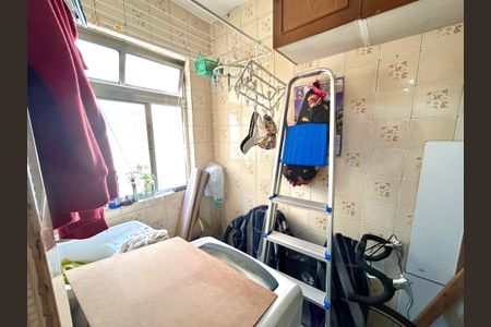 Apartamento à venda com 82m², 2 quartos e 1 vagaÁrea de Serviço