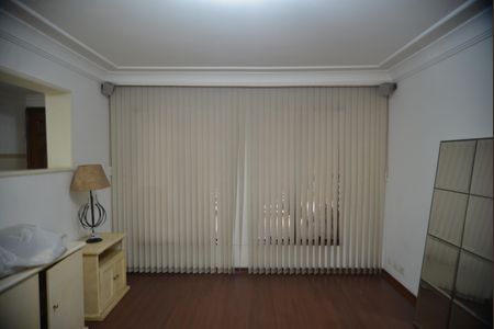 Casa para alugar com 225m², 3 quartos e 2 vagasSala