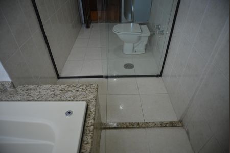 Casa para alugar com 225m², 3 quartos e 2 vagasBanheiro da Suíte 3