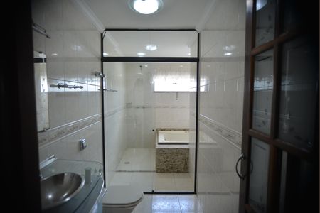 Casa para alugar com 225m², 3 quartos e 2 vagasBanheiro da Suíte 3
