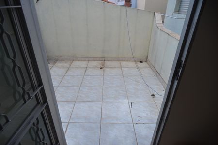 Sacada de casa para alugar com 3 quartos, 225m² em Vila Scarpelli, Santo André