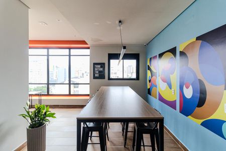 Apartamento para alugar com 33m², 1 quarto e sem vaga Apartamento para alugar com 33m², 1 quarto e sem vagaCoworking