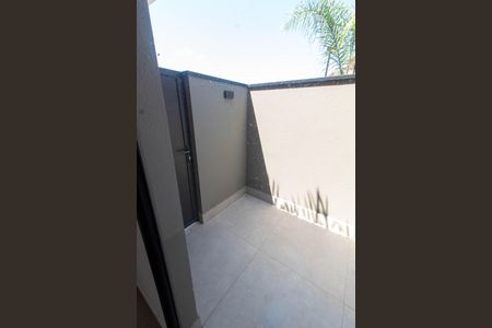 Casa de condomínio à venda com 224m², 3 quartos e 2 vagasÁREA DE SERVIÇO EXTERNA