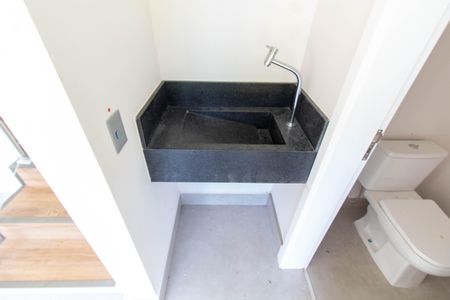 Casa de condomínio à venda com 224m², 3 quartos e 2 vagasBANHEIRO ÁREA GOURMET