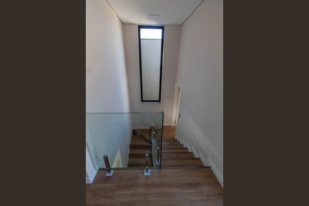 Casa de condomínio à venda com 224m², 3 quartos e 2 vagasHALL ESCADA