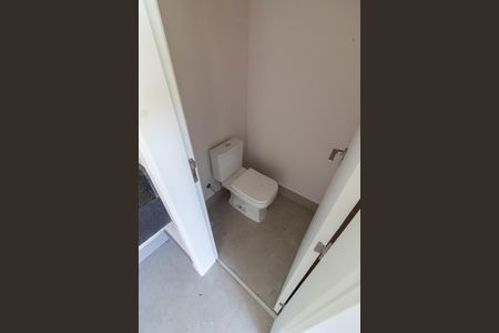 Casa de condomínio à venda com 224m², 3 quartos e 2 vagasBANHEIRO ÁREA GOURMET