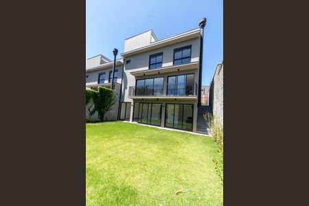 Casa de condomínio à venda com 224m², 3 quartos e 2 vagasÁREA EXTERNA FACHDA