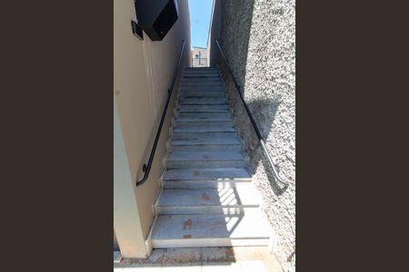 Casa de condomínio à venda com 224m², 3 quartos e 2 vagasCORREDOR LATERAL