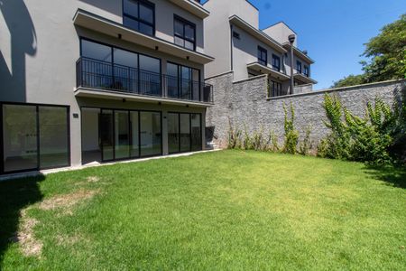 Casa de condomínio à venda com 224m², 3 quartos e 2 vagasÁREA EXTERNA FACHDA