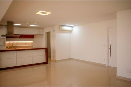 Apartamento para alugar com 140m², 3 quartos e 2 vagas