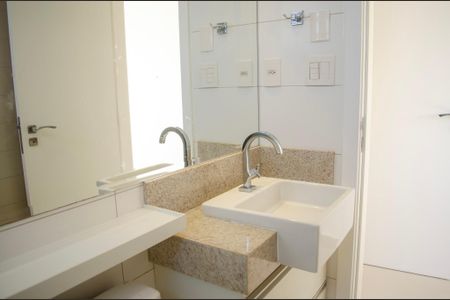 Apartamento para alugar com 140m², 3 quartos e 2 vagas