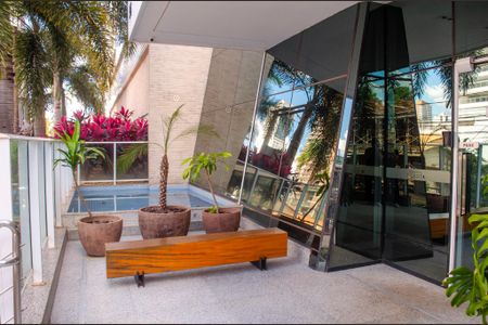 Apartamento para alugar com 140m², 3 quartos e 2 vagas