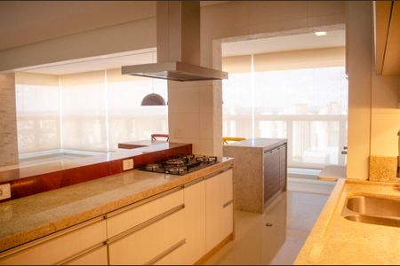 Apartamento para alugar com 140m², 3 quartos e 2 vagas