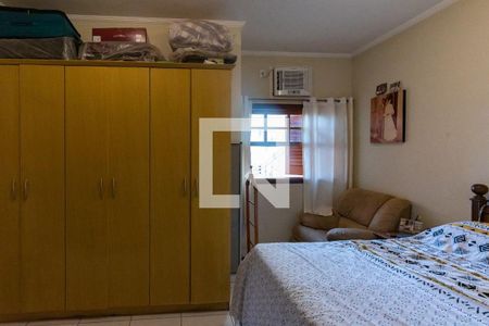 Casa à venda com 210m², 3 quartos e 5 vagas Casa à venda com 210m², 3 quartos e 5 vagasQuarto Suíte