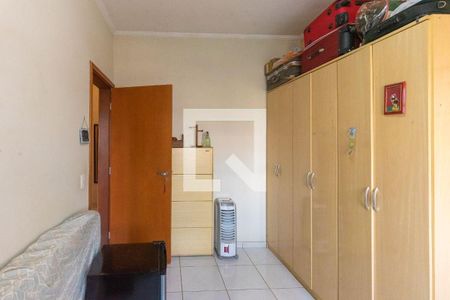 Casa à venda com 210m², 3 quartos e 5 vagas Casa à venda com 210m², 3 quartos e 5 vagasQuarto 2