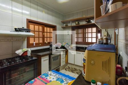 Casa à venda com 210m², 3 quartos e 5 vagas Casa à venda com 210m², 3 quartos e 5 vagasCozinha