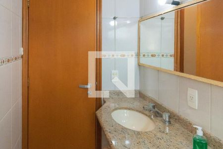Casa à venda com 210m², 3 quartos e 5 vagas Casa à venda com 210m², 3 quartos e 5 vagasLavabo