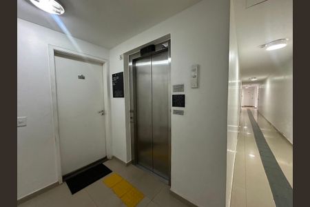 Apartamento para alugar com 53m², 2 quartos e 1 vaga Apartamento para alugar com 53m², 2 quartos e 1 vagaHall de entrada
