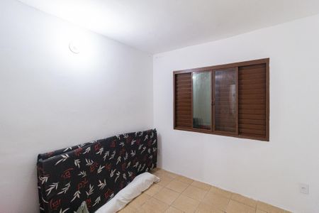 Quarto 2 de casa para alugar com 2 quartos, 75m² em São Pedro, Osasco
