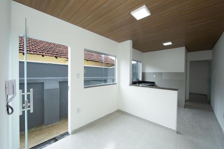 SALA de casa para alugar com 2 quartos, 45m² em Santo Andre, Belo Horizonte