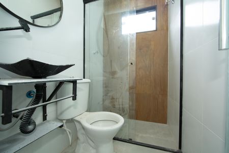 Casa para alugar com 45m², 2 quartos e sem vagaBANHEIRO