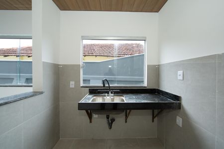 Casa para alugar com 45m², 2 quartos e sem vagaCOZINHA