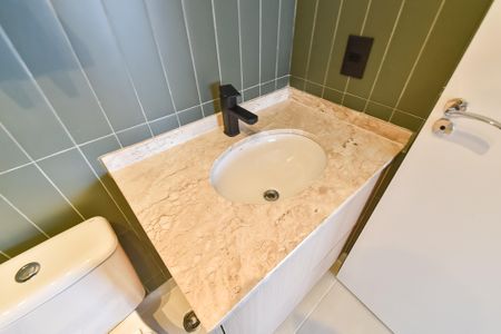 Studio para alugar com 27m², 1 quarto e sem vaga Studio para alugar com 27m², 1 quarto e sem vagaBanheiro