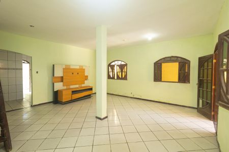 Sala de casa para alugar com 3 quartos, 225m² em Campo Grande, Rio de Janeiro