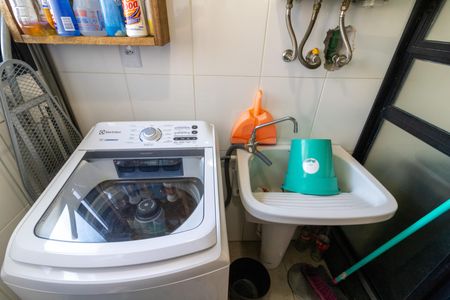 Apartamento à venda com 60m², 2 quartos e 1 vagaÁrea de Serviço