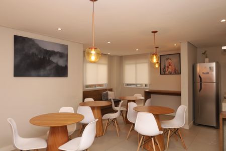 Apartamento para alugar com 38m², 2 quartos e 1 vagaÁrea comum - Salão de festas