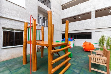 Apartamento para alugar com 38m², 2 quartos e 1 vaga Apartamento para alugar com 38m², 2 quartos e 1 vagaÁrea comum - Playground