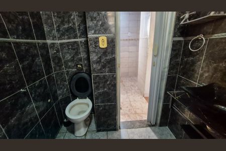 Apartamento para alugar com 53m², 2 quartos e sem vagaBanheiro 