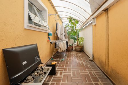 Casa de condomínio para alugar com 550m², 4 quartos e 2 vagasÁrea de Serviço