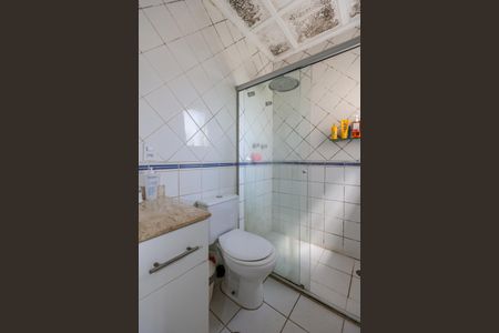 Casa de condomínio para alugar com 550m², 4 quartos e 2 vagasBanheiro da Suíte