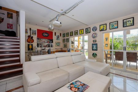 Casa de condomínio para alugar com 550m², 4 quartos e 2 vagasSalão de Festas