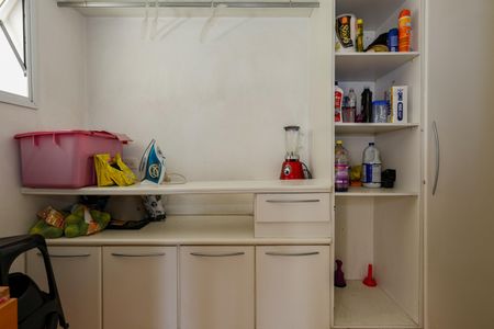 Casa de condomínio para alugar com 550m², 4 quartos e 2 vagasÁrea de Serviço