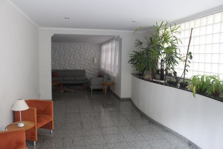 Apartamento à venda com 107m², 3 quartos e 2 vagasHall social