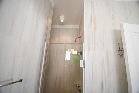 Casa de condomínio à venda com 196m², 3 quartos e 4 vagasBanheiro Suíte