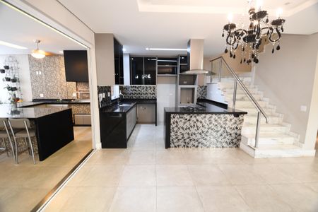 Casa de condomínio à venda com 196m², 3 quartos e 4 vagasCozinha